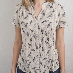 Kirra Boho Cottage Core Bird Print Blouse Vintage Pattern SZ: L Cream & Blue